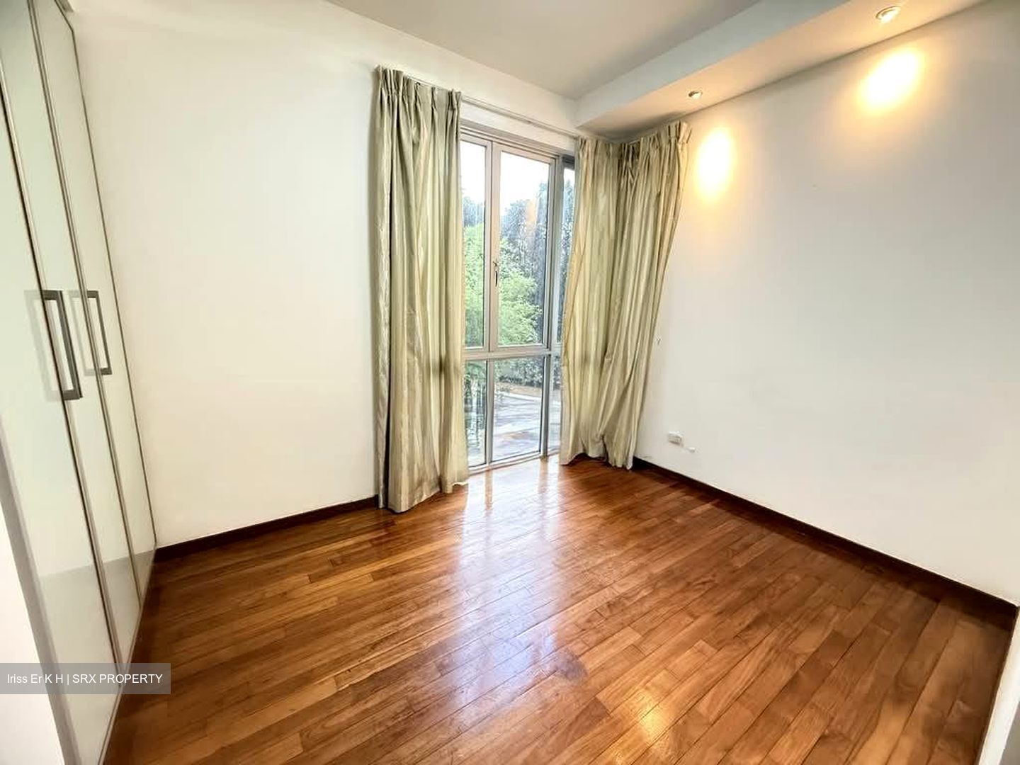 Grandeur 8 (D20), Condominium #528073081